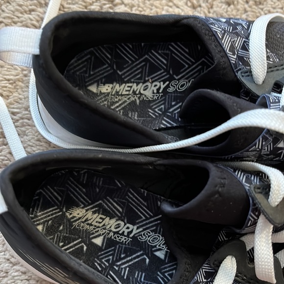 New Balance Women’s Black Walking Shoes size 7.5 M Memory Foam Sole - Picture 6 of 7